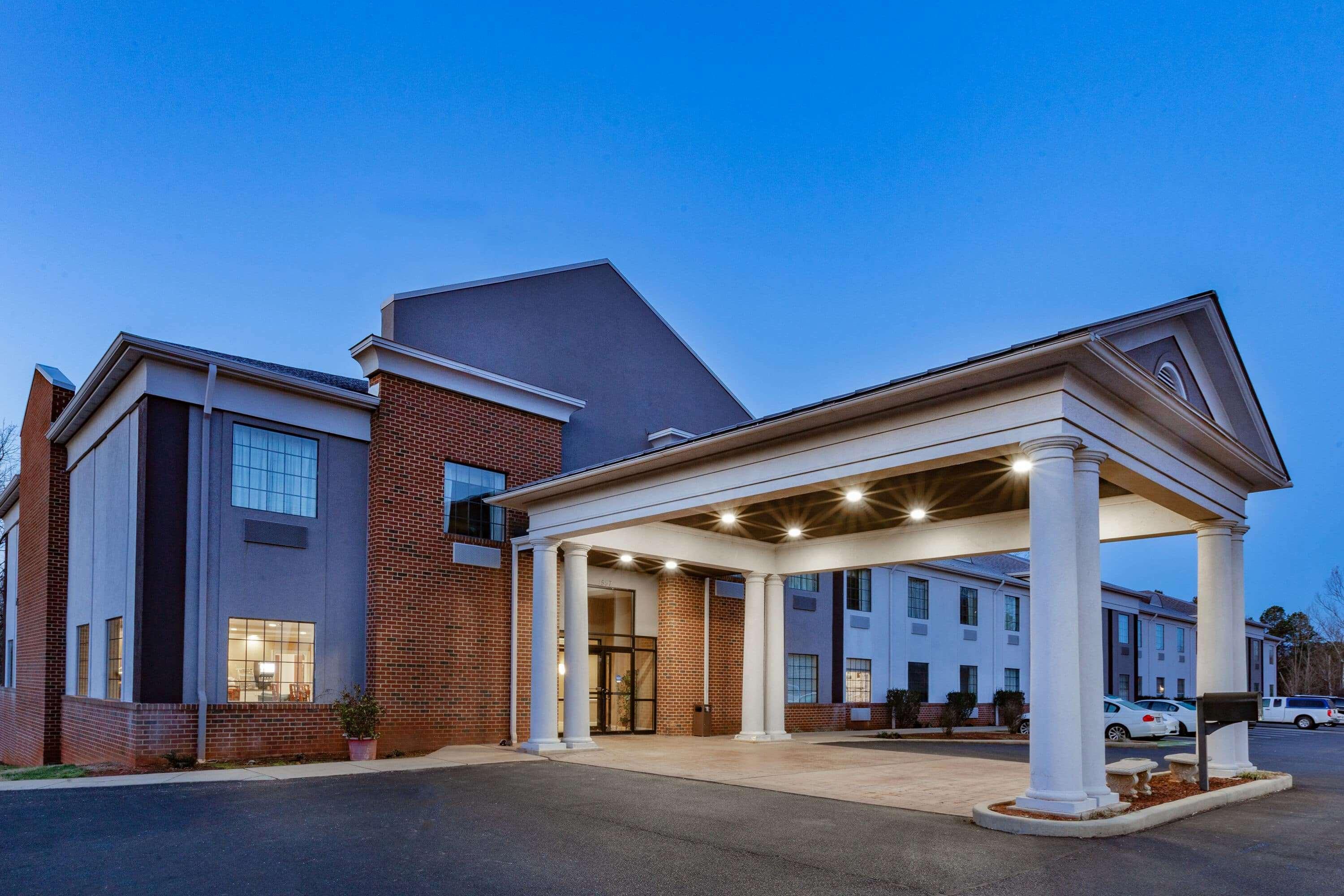 Days Inn By Wyndham Alta Vista Altavista Kültér fotó
