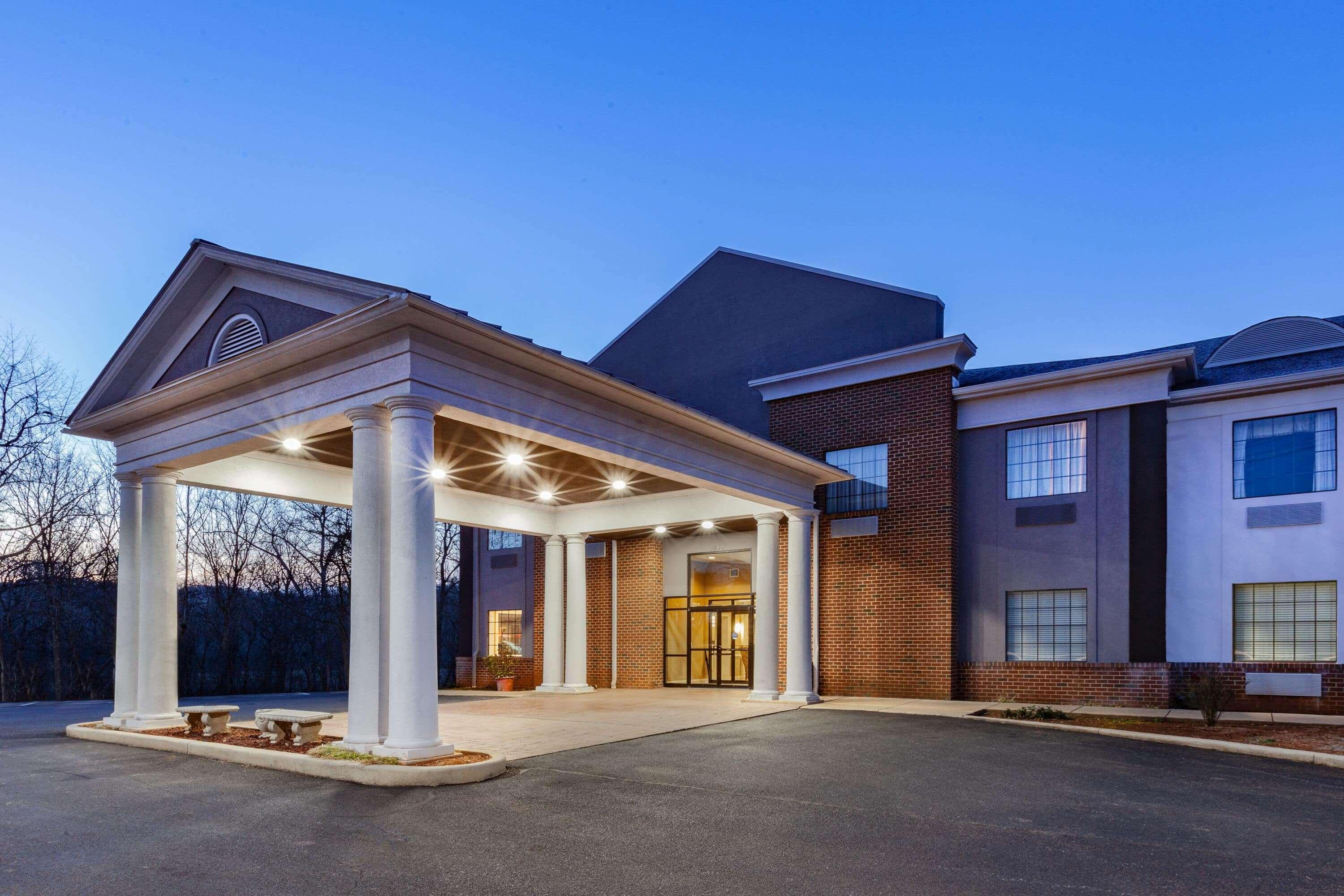 Days Inn By Wyndham Alta Vista Altavista Kültér fotó