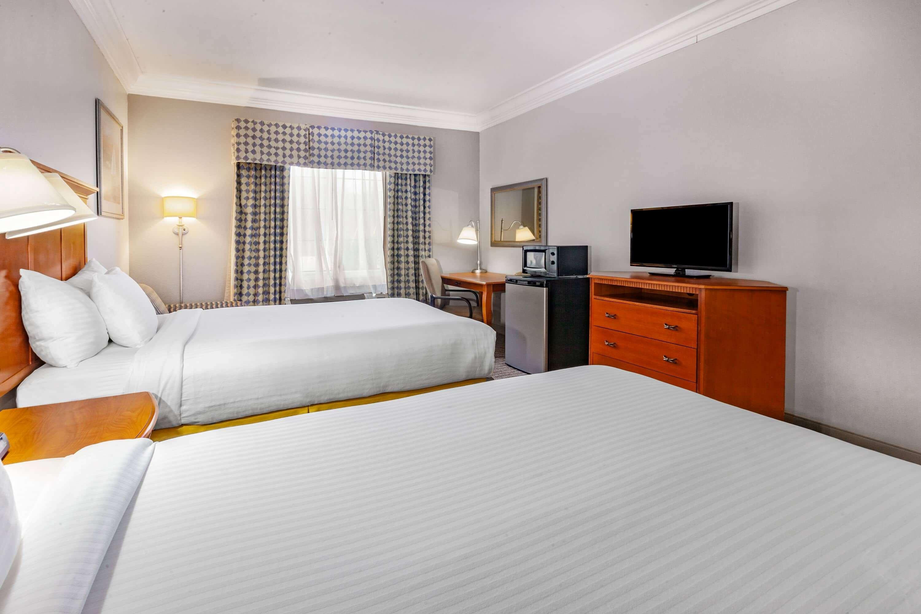 Days Inn By Wyndham Alta Vista Altavista Kültér fotó